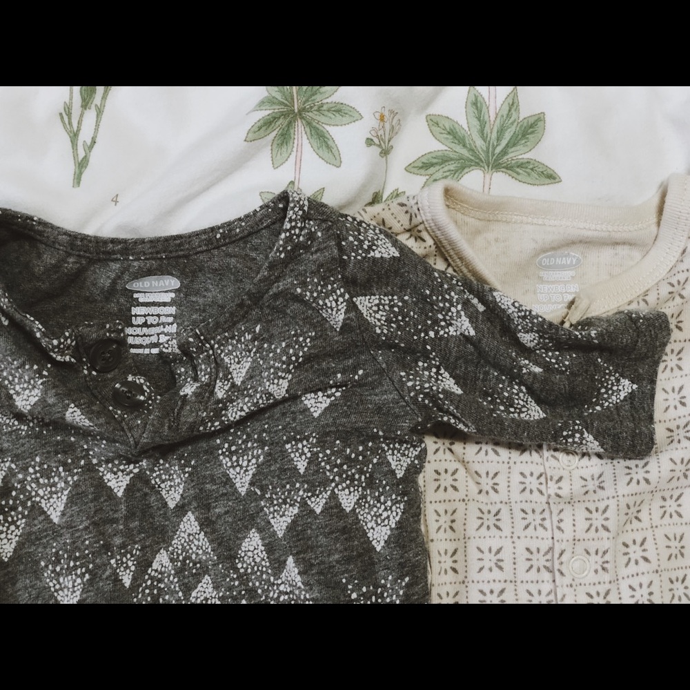 ❌SOLD❌ Newborn Baby Bundle Jacket+rompers - Picture 6 of 8